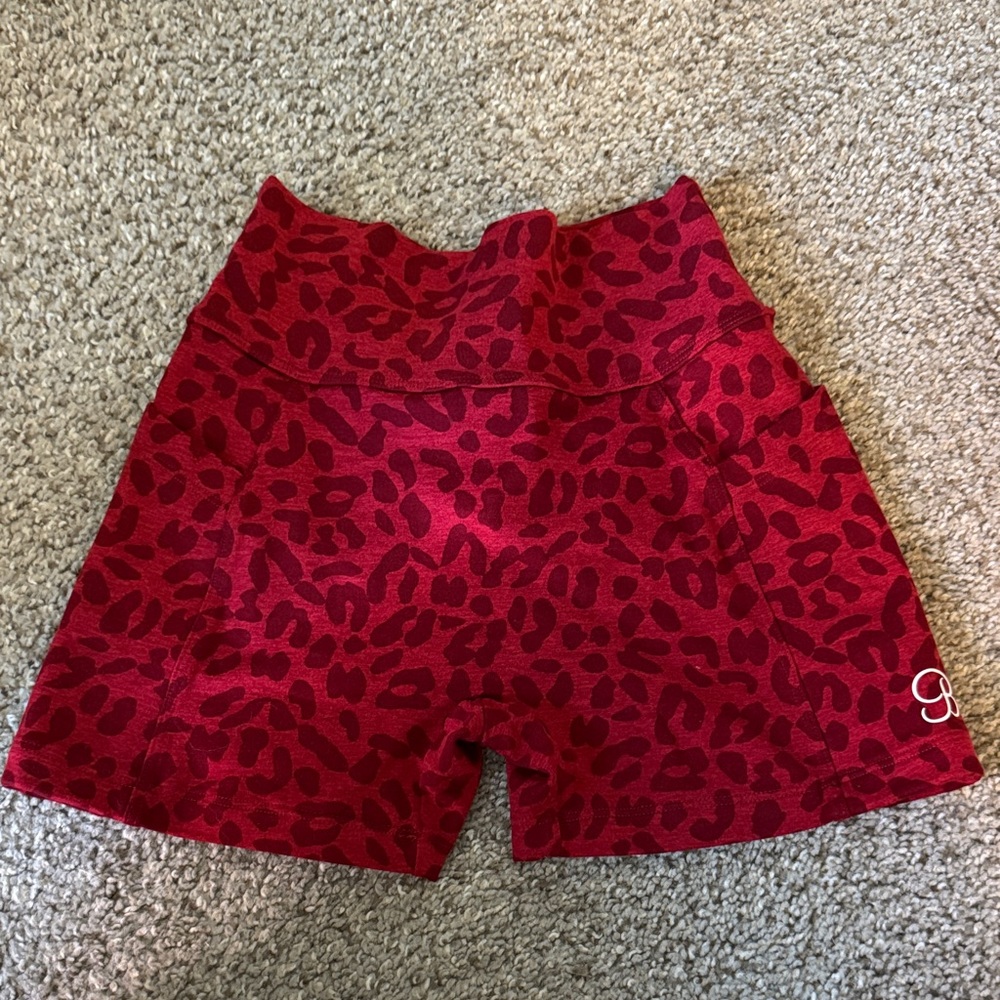 Bombshell Sportswear Red Leopard curve short
